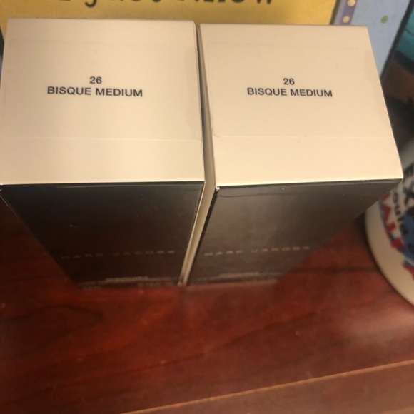 Marc Jacobs foundation #29 BISQUE MEDIUM - Picture 2 of 2